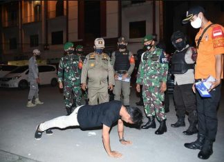 Sejumlah Restoran Diberi Teguran Tertulis dan Puluhan Orang Diberi Sanksi dalam Razia Masker MEBIDANG