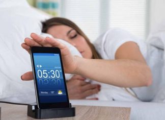 5 Tips Agar Cepat Bangun Ketika Mendengar Alarm
