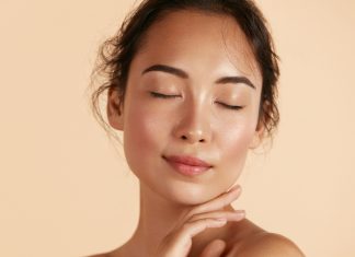5 Tips Makeup untuk Kulit Berminyak