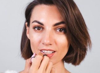 Jenis – jenis Aplikator Lip Product Beserta Fungsinya yang Perlu diketahui!