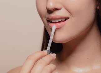 Mirip Tapi Tak Sama, Ini Perbedaan Lip Oil, Lip Gloss, dan Lip Tint