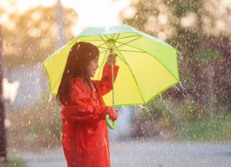 7 Tips Sederhana agar Tidak Mudah Sakit di Musim Hujan