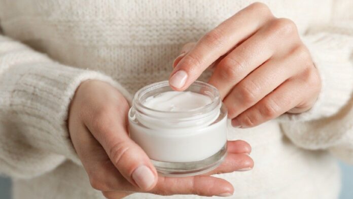 Pakai Moisturizer Saat Kulit Berminyak